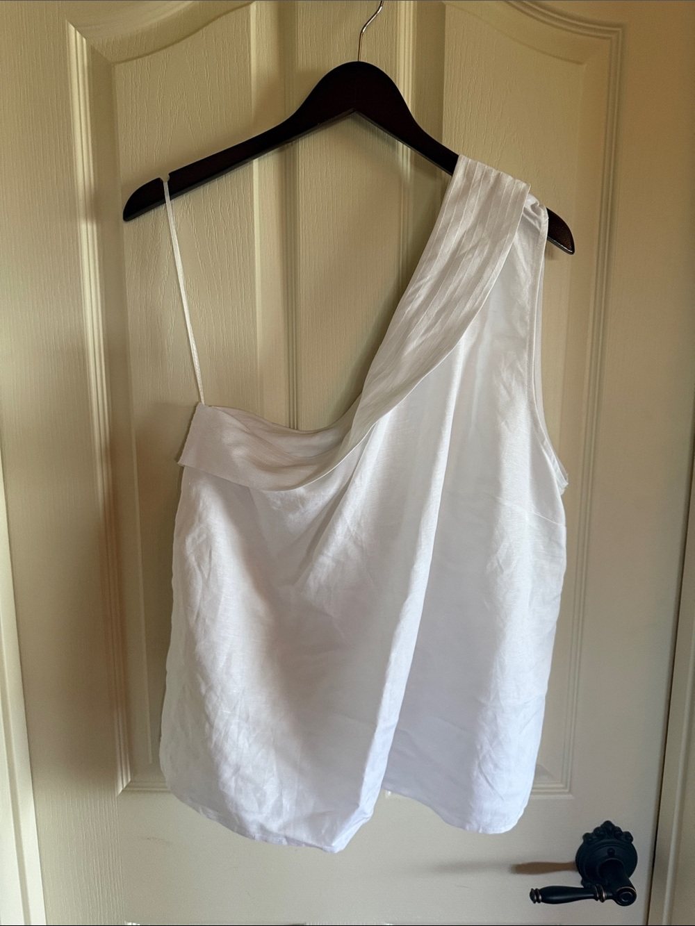 NWOT INC International Concepts White One-Shoulder Linen Blend Top